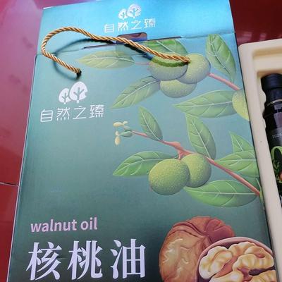 自然之臻初榨核桃油尝鲜组合包装精致，日期新鲜，顺丰快递隔日达很好
